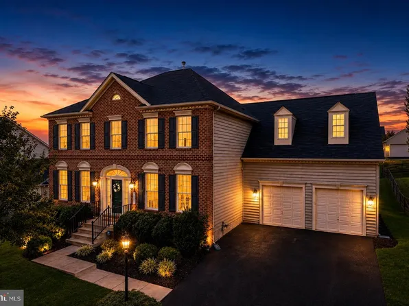 21054 Hooded Crow Dr, Leesburg, VA 20175