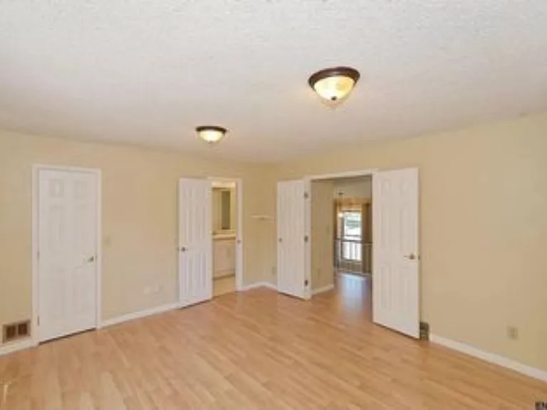 11 Cromwell Dr — Photo 12