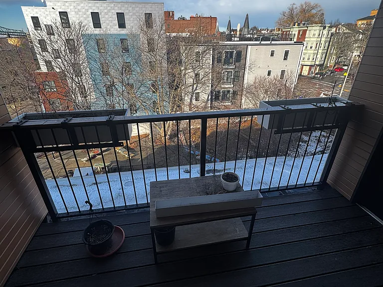 277 Border St #501 — Photo 9