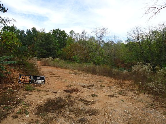 3rd image of 3225 Highway 68