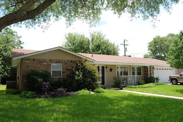 2nd image of 110 Cynthia Dr