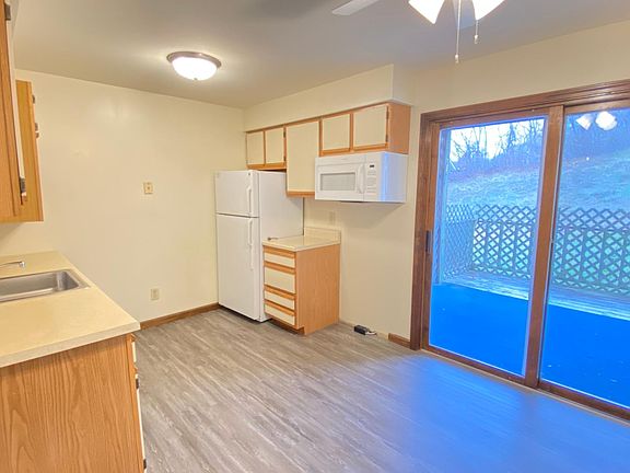 4th image of 1949 Western Ave #101