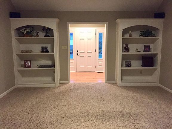 Great room build in shelves.