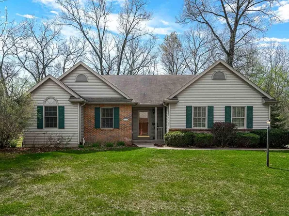 50691 Carrington Place Ct, South Bend, IN 46637