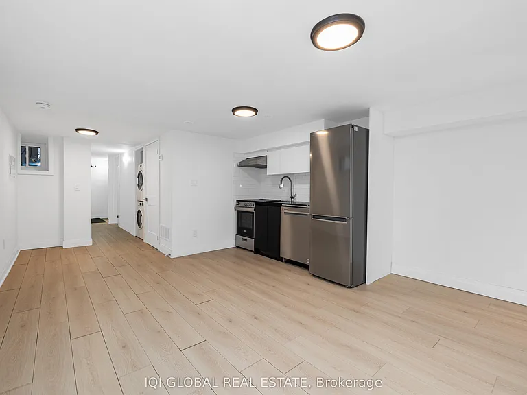 633 Ossington Ave #BASEMENT — Photo 2