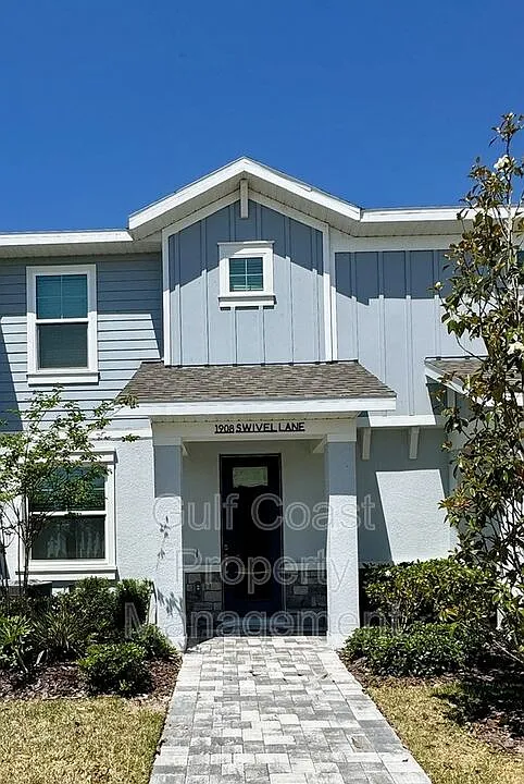 1908 Swivel Ln