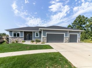 5630 Arbor Creek Ct, Pleasant Hill, IA 50327