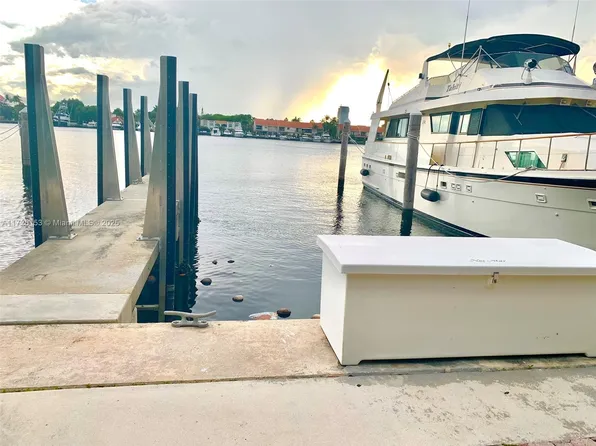 3601 NE 207th Street Slip #E68, Miami, FL 33180