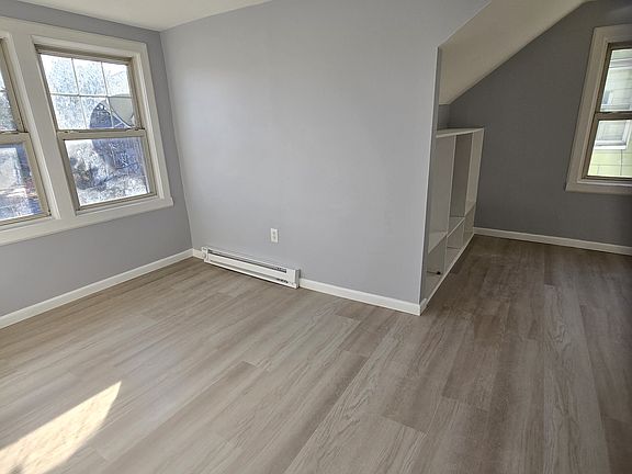 4th image of 725 Mount Prospect Ave Floor 3