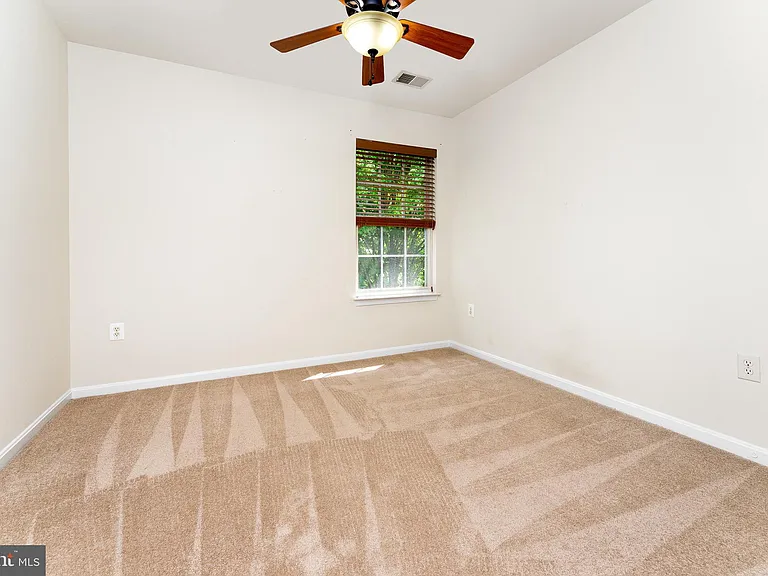 5783 Rhode Island Dr — Photo 15