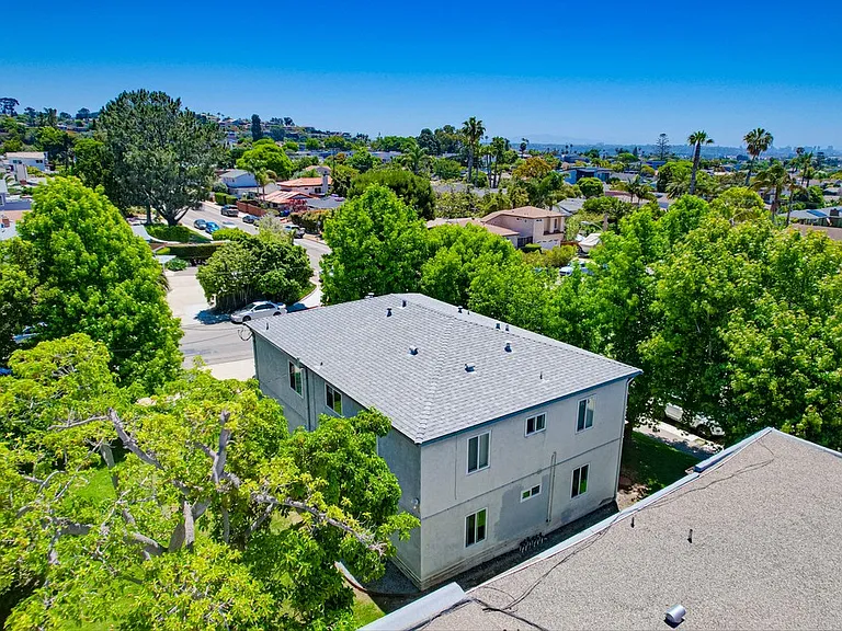 1074 Turquoise St — Photo 20