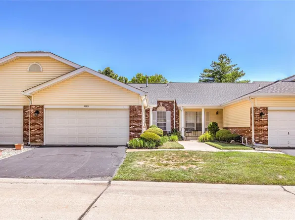 16051 Rose Wreath Ln, Florissant, MO 63034