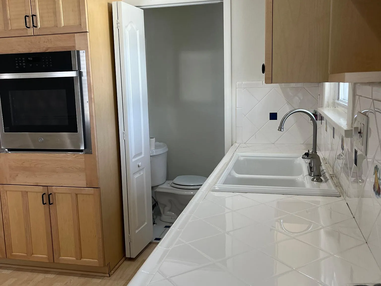 3 bed, 1.5 bath, 1800 sqft, $2,250 — Photo 3