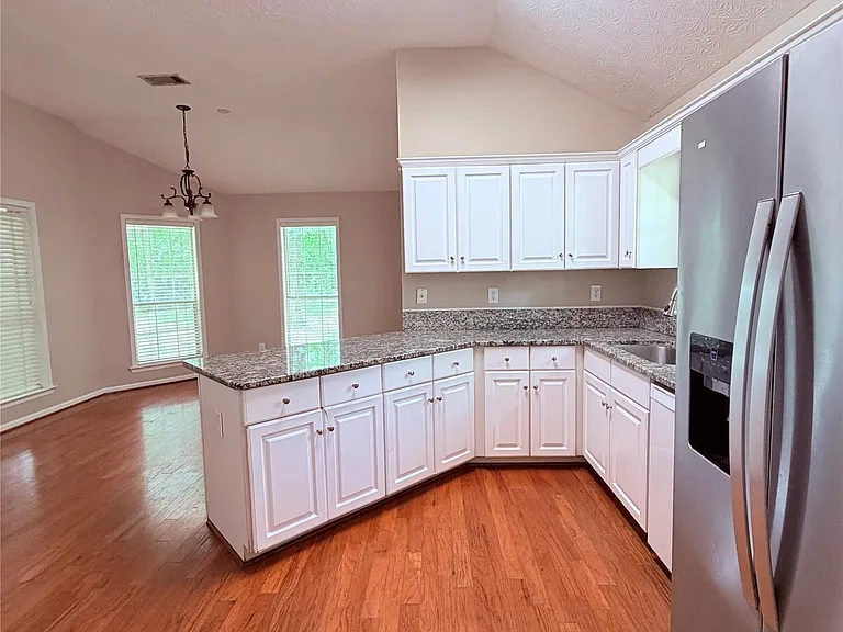 11 Twin Oaks Ln — Photo 8