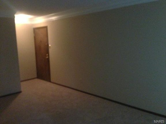 3rd image of 603 Rosetta Dr APT C