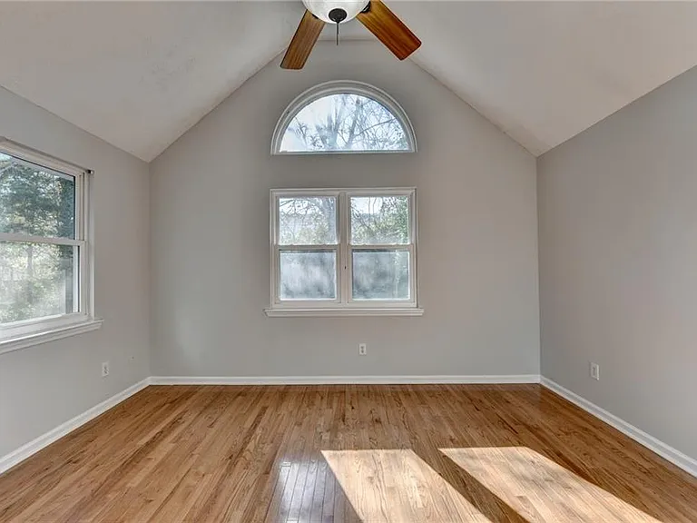 1112 Ashbury Dr — Photo 42