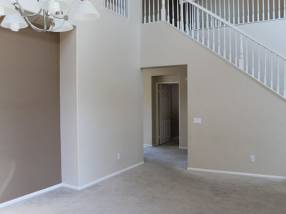 3rd image of 34087 San Sebastian Ave