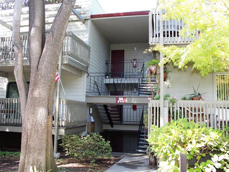 1st image of 50 Laurie Meadows Dr APT 4