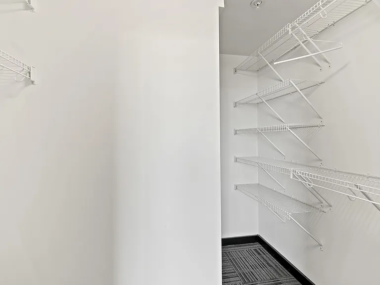 Matrix Midtown — Photo 16