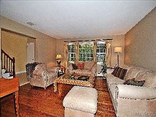5th image of 21 Oleander Dr