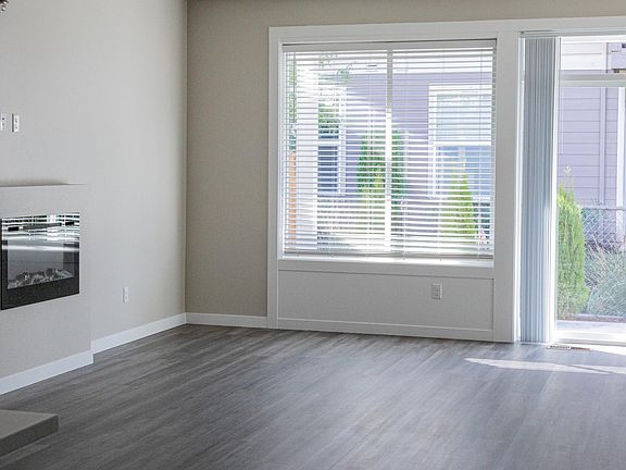 3rd image of 11301 NE 23rd St #15