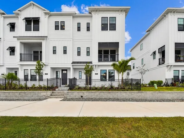 1630 Springwell Ln, Sarasota, FL 34240