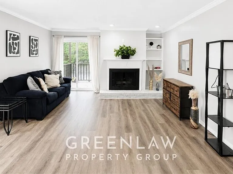 3885 Cedar Cir — Photo 5