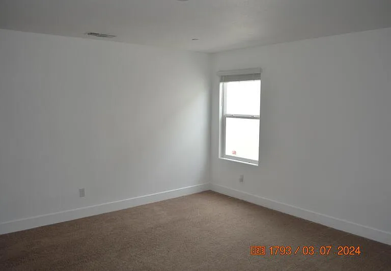 1663 Thistle Ln — Photo 18