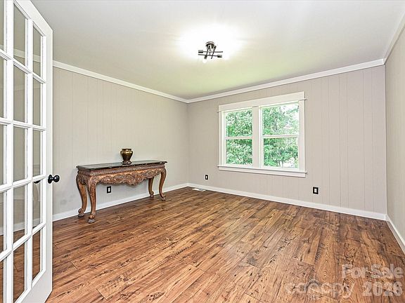 4th image of 9565 Man O War Rd