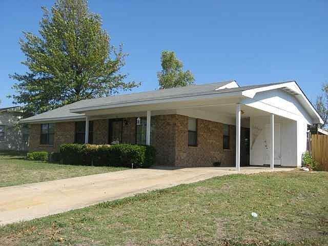 1st image of 1462 S Walker Dr