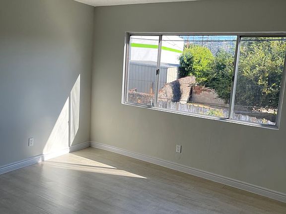 4th image of 2919 Carmona Ave APT 7