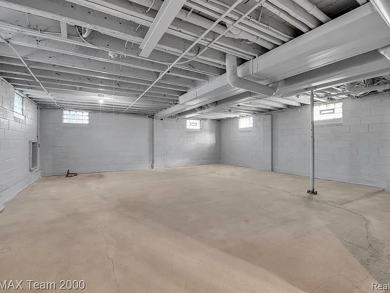 48905 Nine Mile Rd — Photo 28
