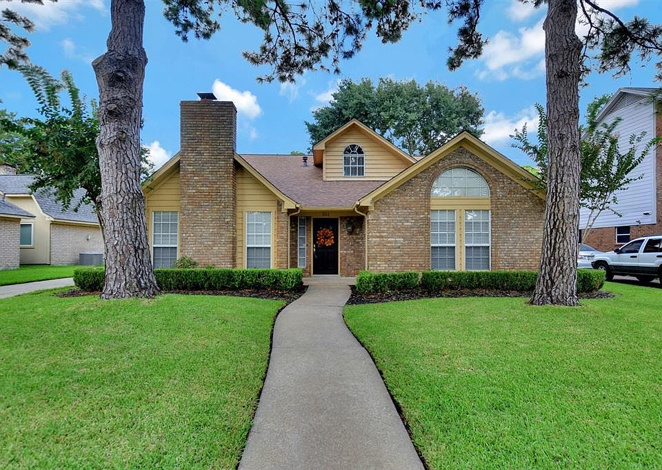 1st image of 511 Everington Dr