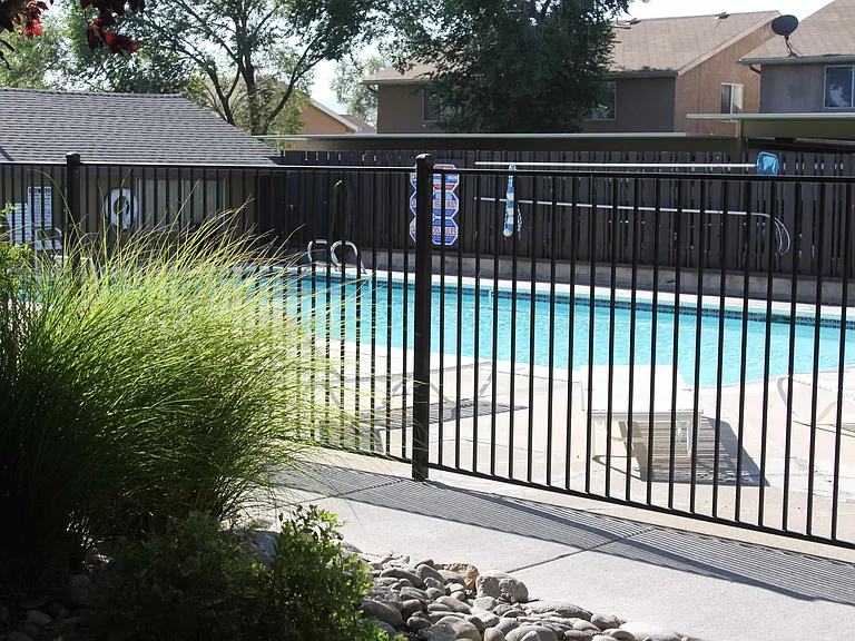 Plumas Garden Apartments — Photo 13