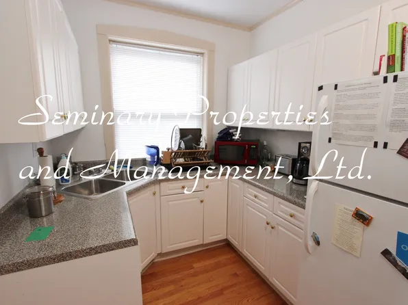 1436 W Belle Plaine Ave APT 2F, Chicago, IL 60613