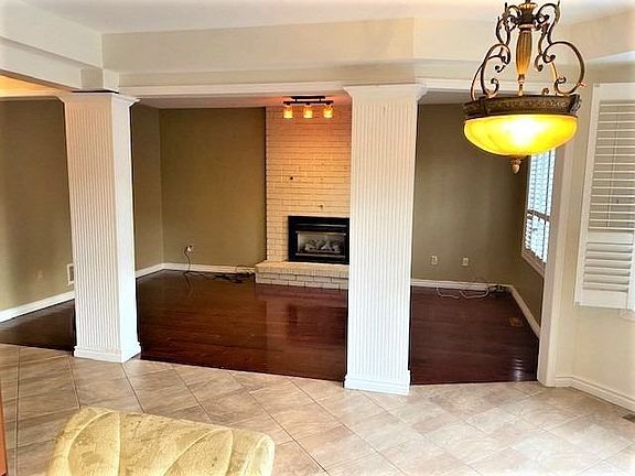 5th image of 98 Charing Cres