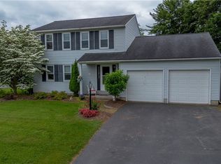 8401 Quadrant Ln, Baldwinsville, NY 13027