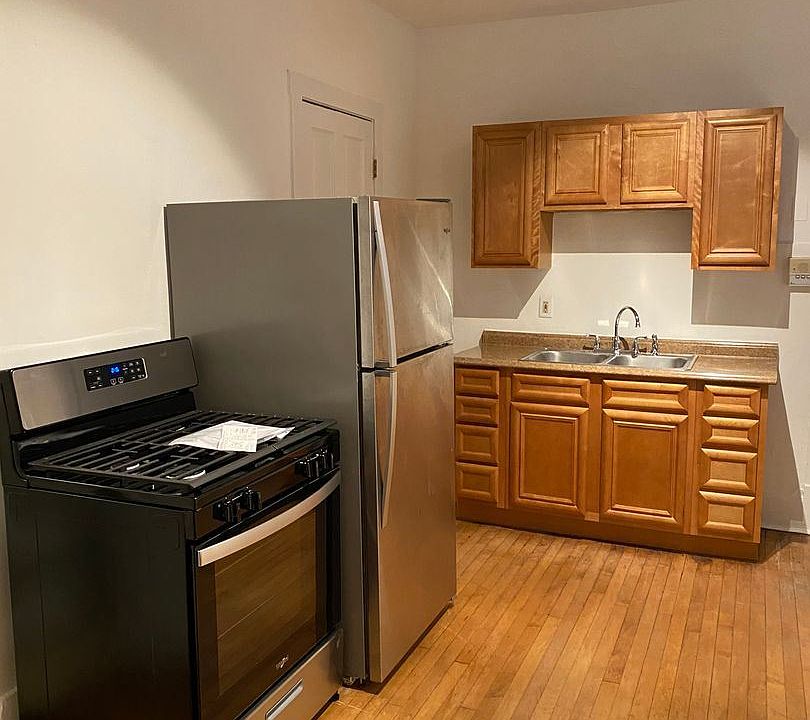 1st image of 1432 N Greenview Ave