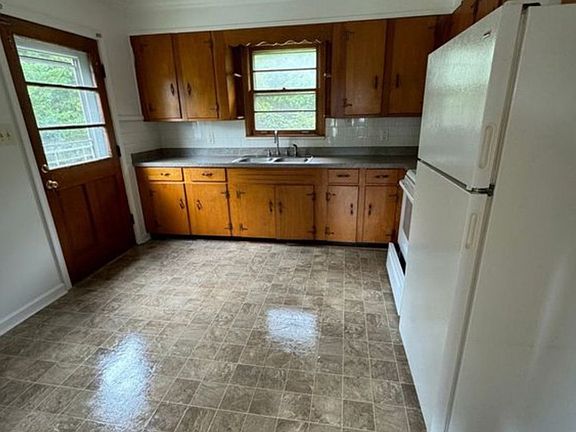 5th image of 9826 Village Hwy #2
