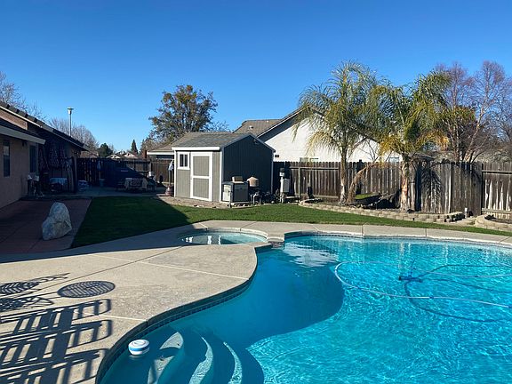 2nd image of 918 Cedar Canyon Cir