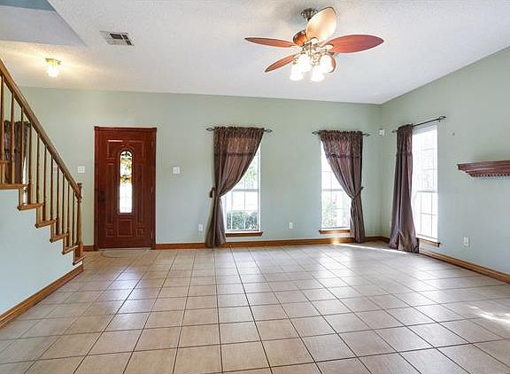 4th image of 2532 W Friendship Dr