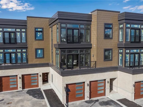 272 Lakefront Blvd, Buffalo, NY 14202