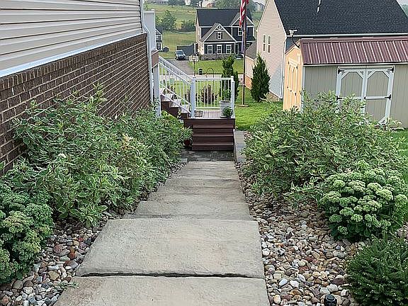 5th image of 1007 Wedgewood Dr