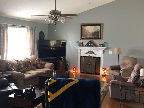 5th image of 712 Briar Creek Dr