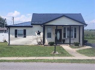 389 Bernard Rd, New Vienna, OH 45159