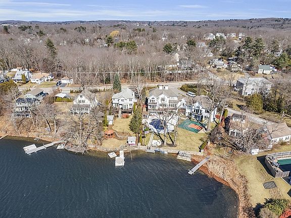 3rd image of 268 S Quinsigamond Ave