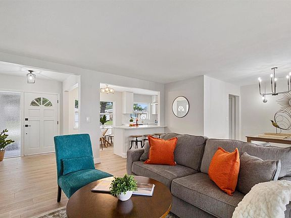 3rd image of 707A Florida Ave
