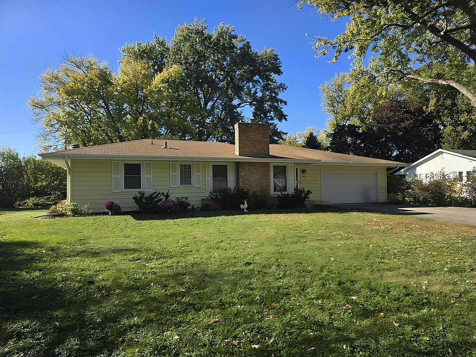 1st image of 141 Harrington Dr
