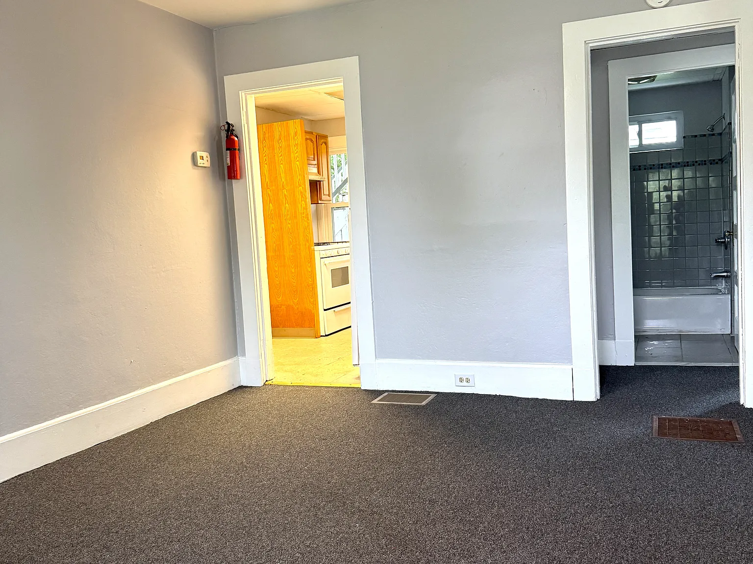 2 bed, $1,800 — Photo 4
