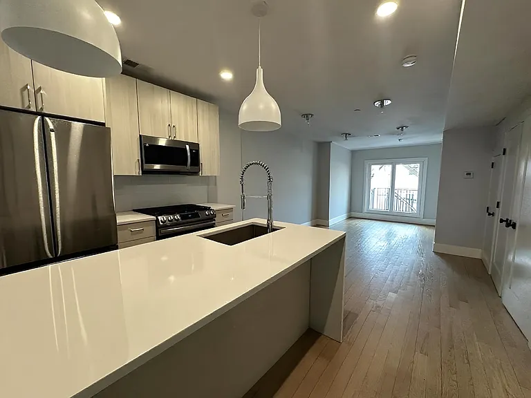 105 Bremen St #2 — Photo 4